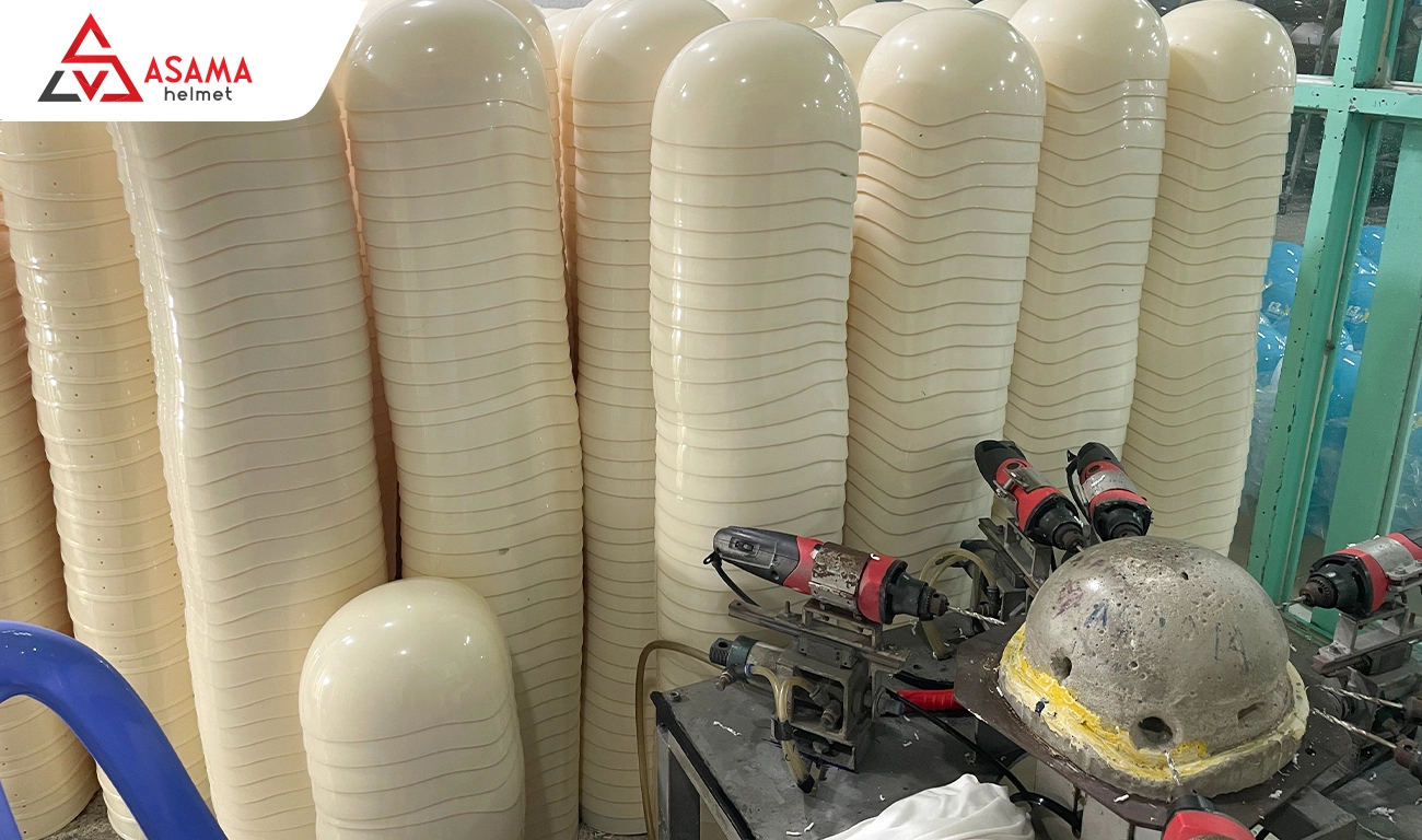 ABS được ứng dụng trong sản xuấ phôi mũ bảo hiểm in logo