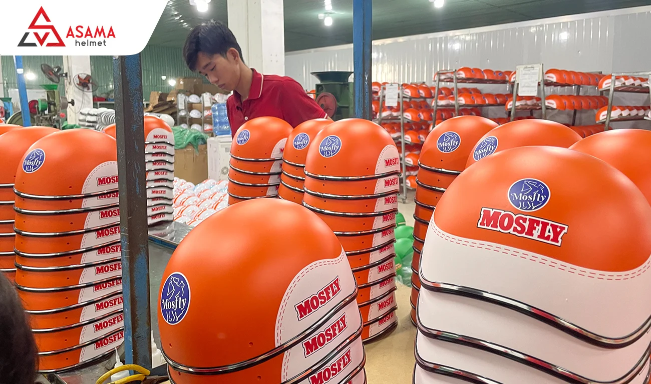 Dự án sản xuất nón bảo hiểm in log quà tặng thương hiệu Mosfly từ ASAMA Helmet