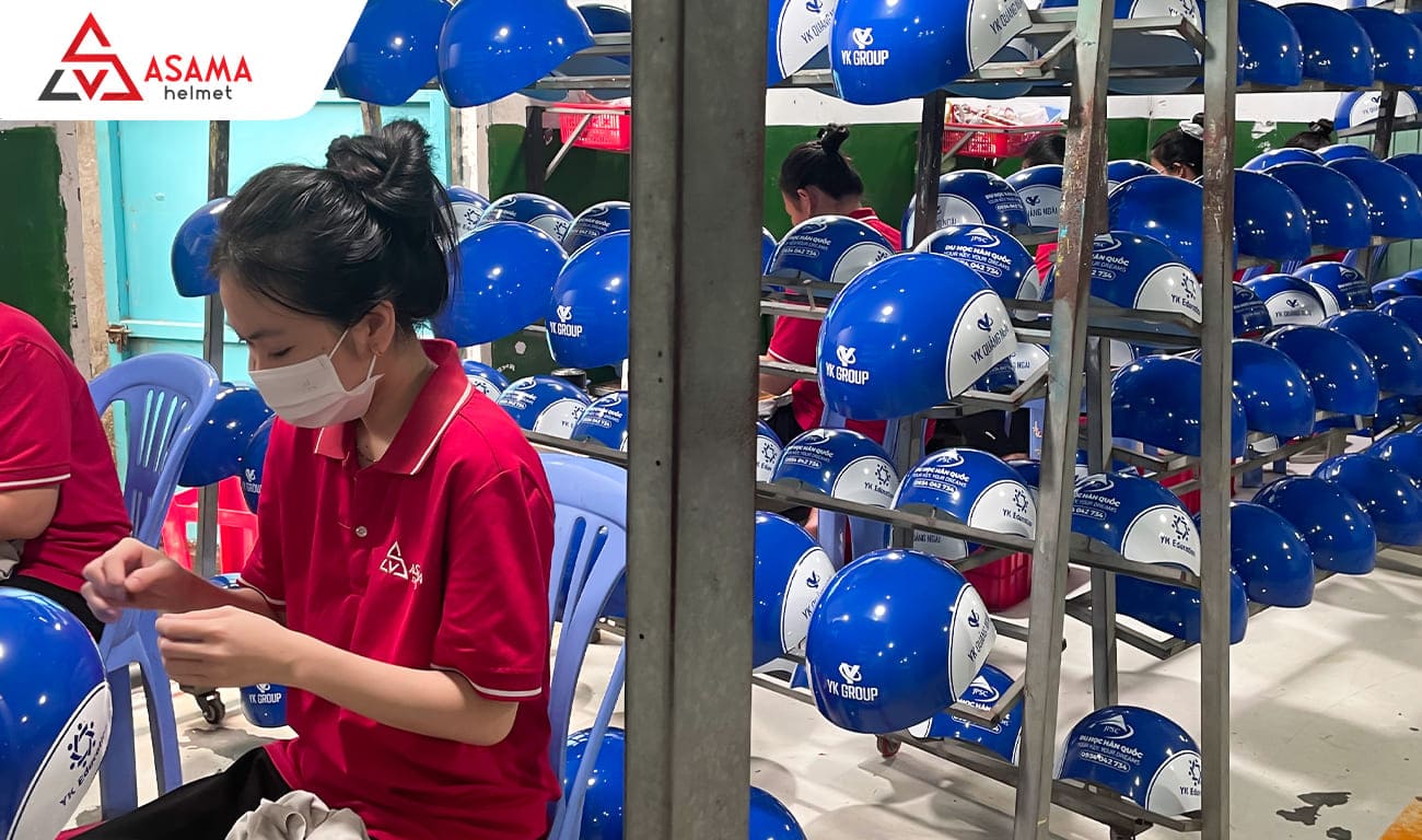 Quy trình sản xuất nón bảo hiểm vô cùng nhanh chóng, thuận tiện