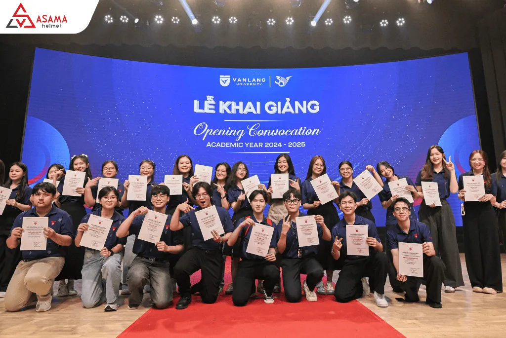 Chọn quà tặng tân sinh viên cho nhiều hoạt động khai khóa đầu năm học