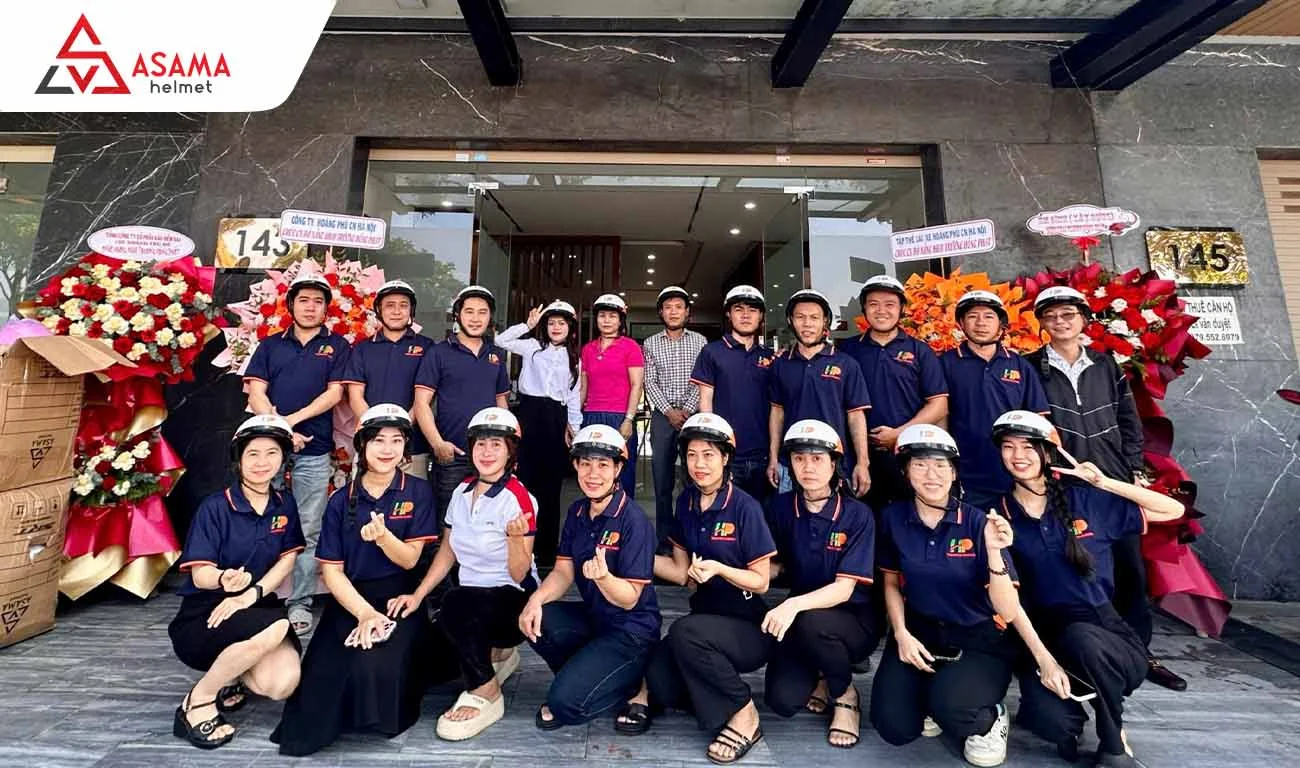 Đặt mũ bảo hiểm đồng phục nhân viên chuyên nghiệp, uy tín