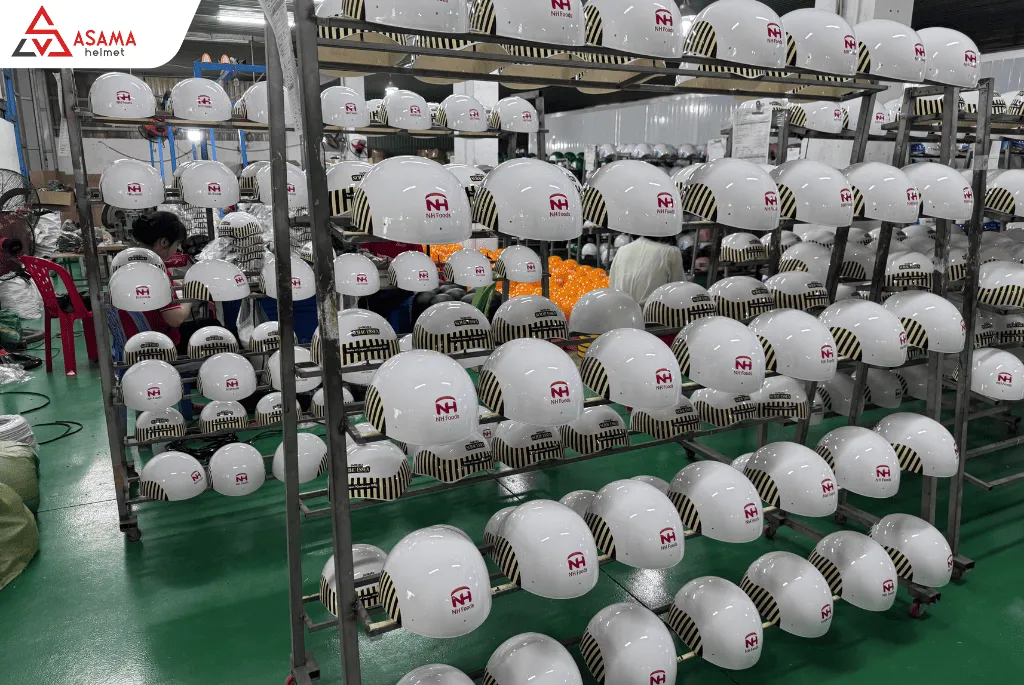 In logo thương hiệu lên nón 1/2 quà tặng nhựa ABS nguyên sinh