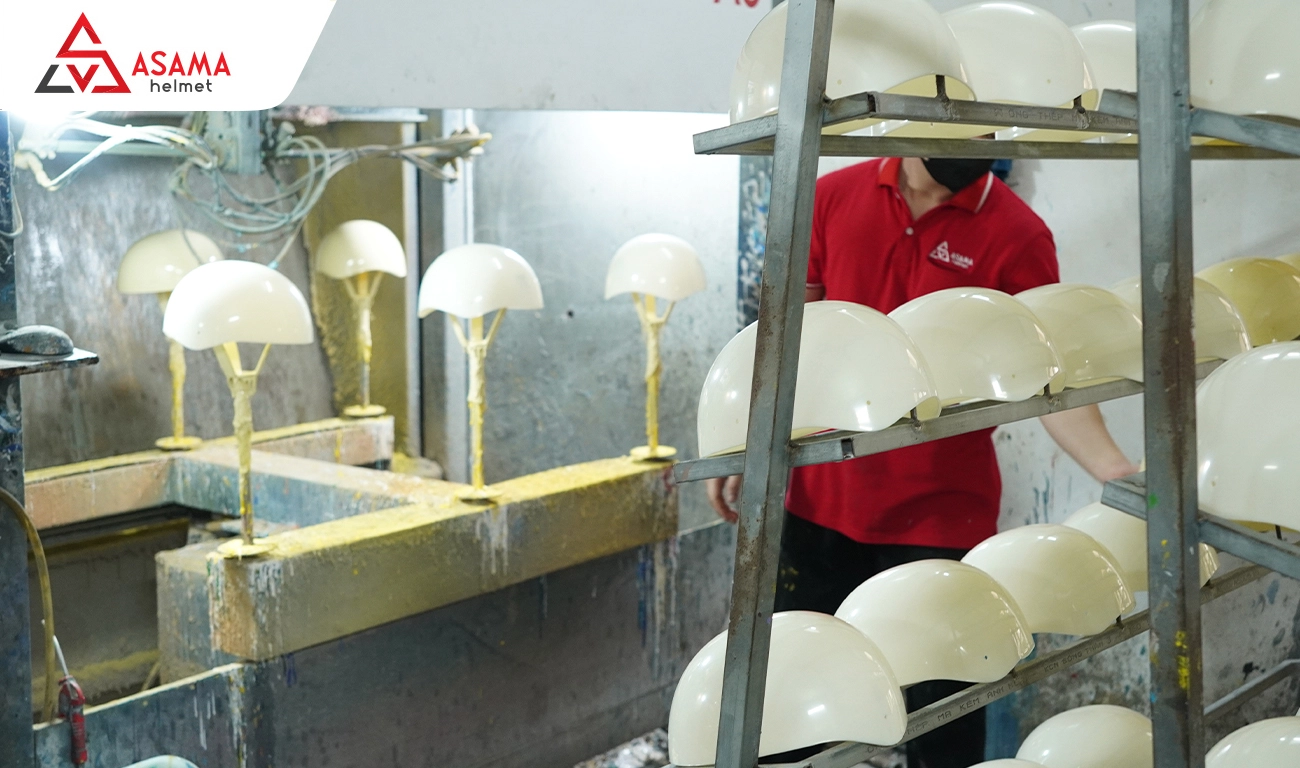 Bề mặt ổn định giúp tạo nên mũ bảo hiểm quà tặng chất lượng