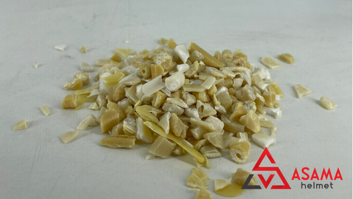 Nhựa tái chế có độ dẻo kém, không an toàn khi sản xuất mũ bảo hiểm đạt chuẩn