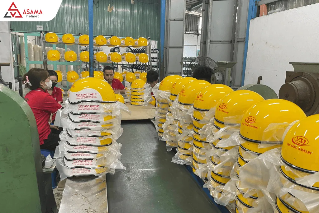 Đặt nón bảo hiểm quà tặng phù hợp nhiều khách hàng tại Hải Dương