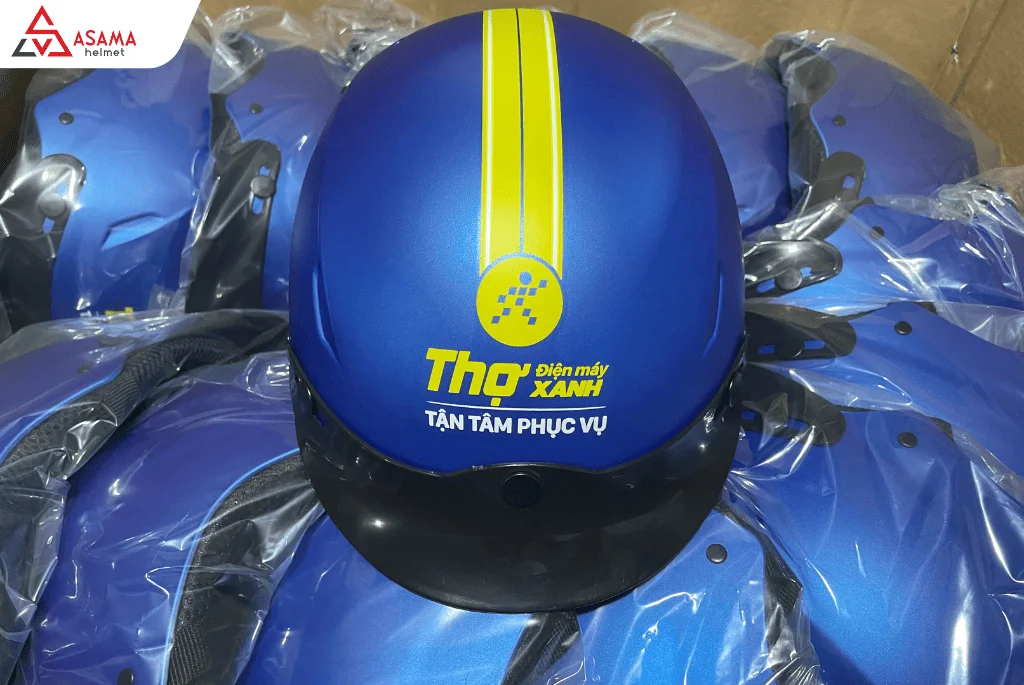 Giao mũ bảo hiểm in logo Phú Thọ tận nơi cho khách hàng