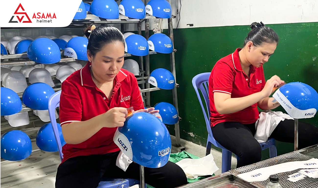 ASAMA sản xuất mũ bảo hiểm trực tiếp, giúp tối ưu chi phí