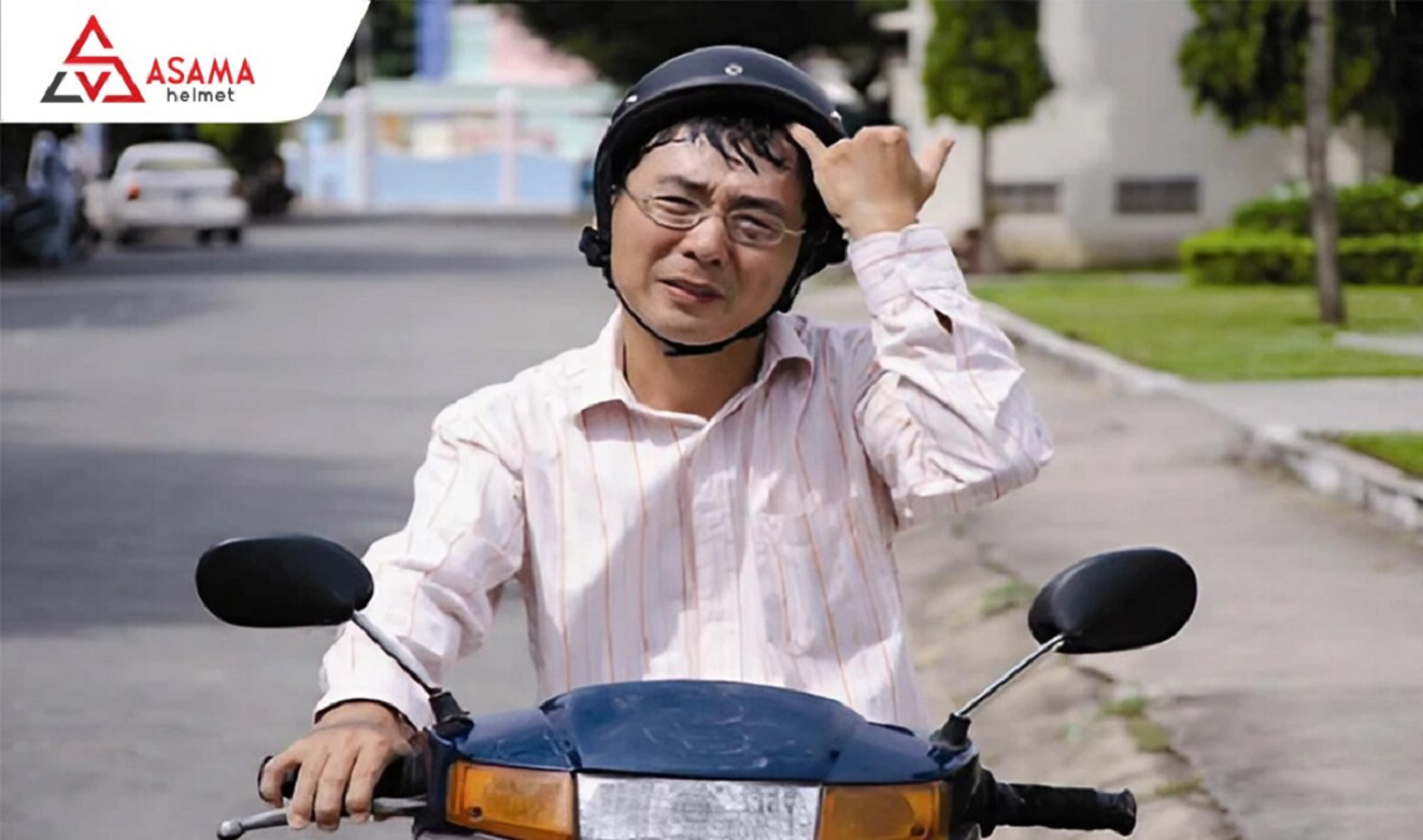 Nón bảo hiểm bị hôi khó chịu, ảnh hưởng sức khỏe