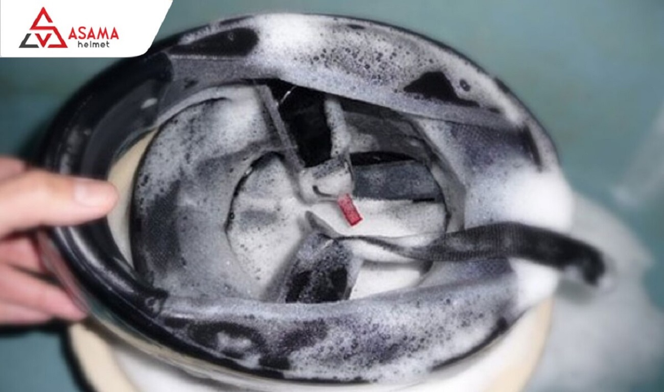 Máy giặt nón bảo hiểm