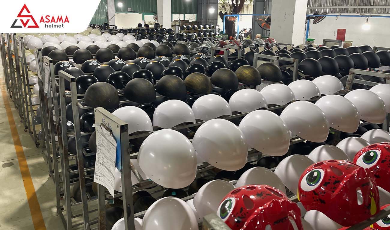 Đặt nón số lượng theo yêu cầu tại xưởng ASAMA Helmet